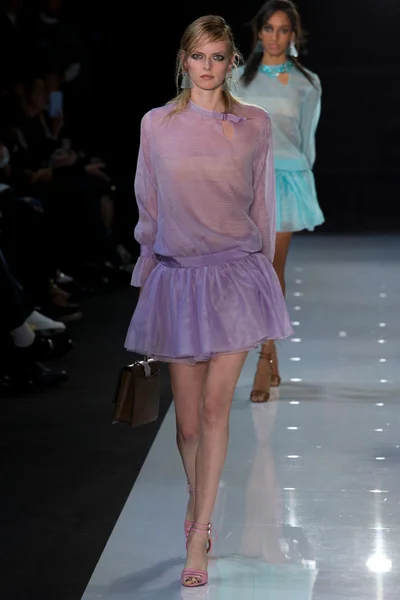 Look 76